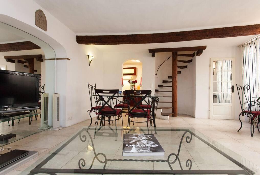 Appartement A8 - 2 Bdr Duplex Remparts Heart Of Old Antibes Extérieur photo