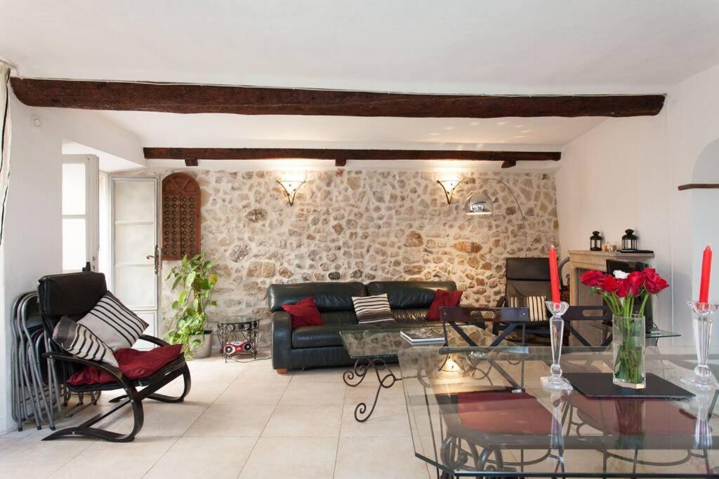 Appartement A8 - 2 Bdr Duplex Remparts Heart Of Old Antibes Extérieur photo